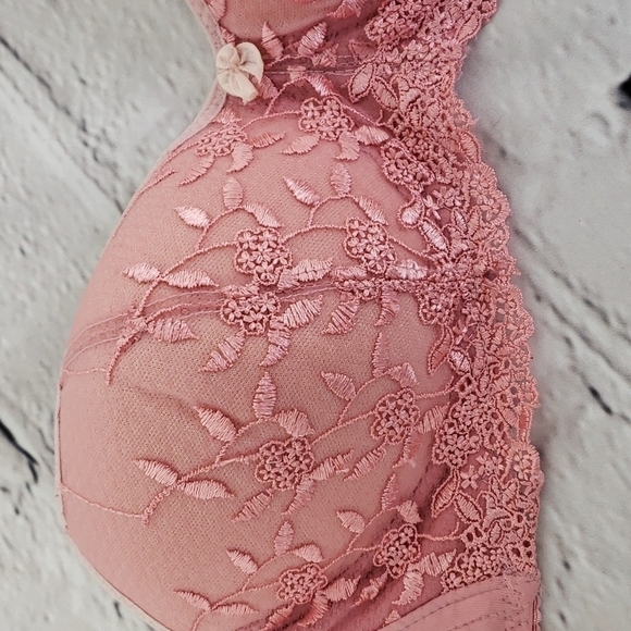 RAMPAGE Pretty Sexy Lace Pink Bra 36C Lightly Padded Underwire Gently Used - Picture 7 of 7